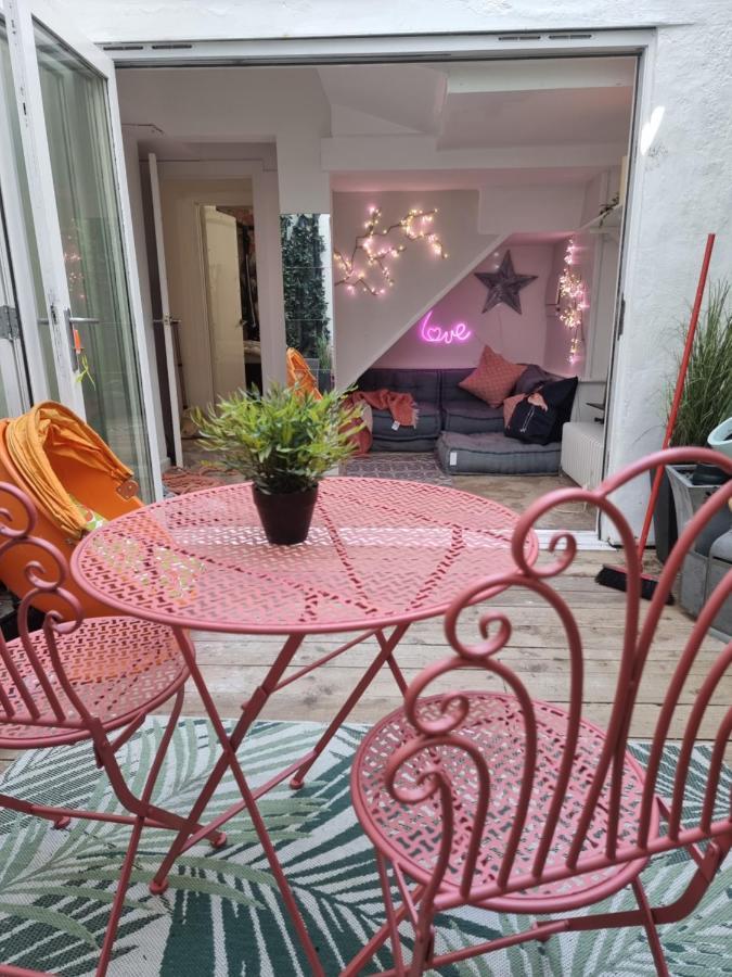 Quirky Seaside Family Cottage Walk To The Waves! برايتون المظهر الخارجي الصورة