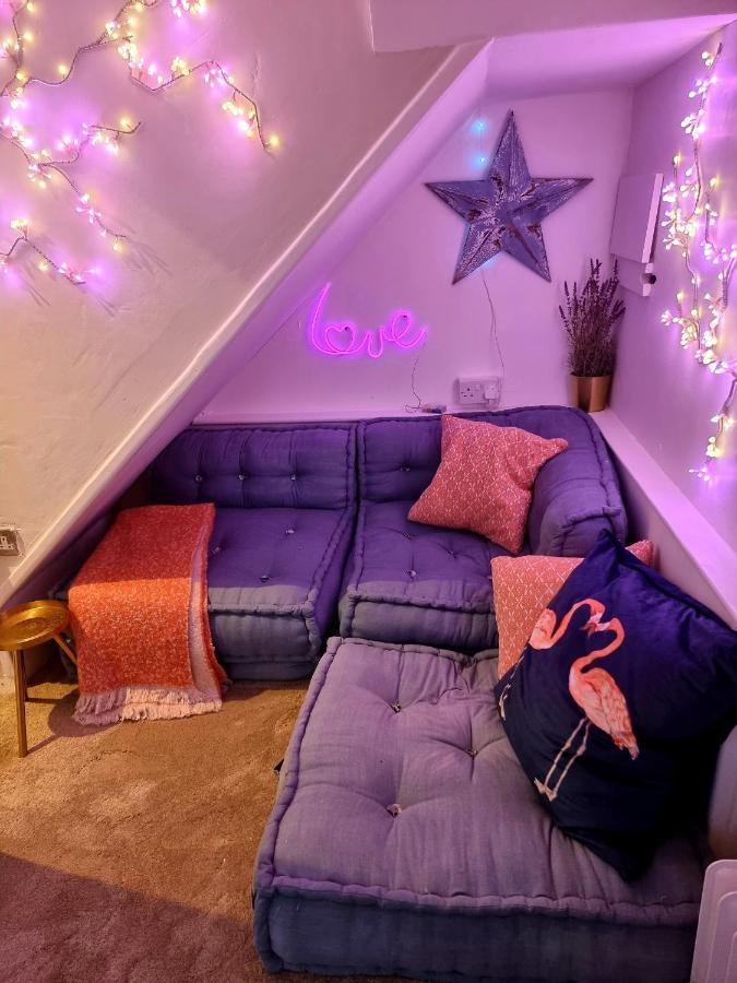 Quirky Seaside Family Cottage Walk To The Waves! برايتون المظهر الخارجي الصورة