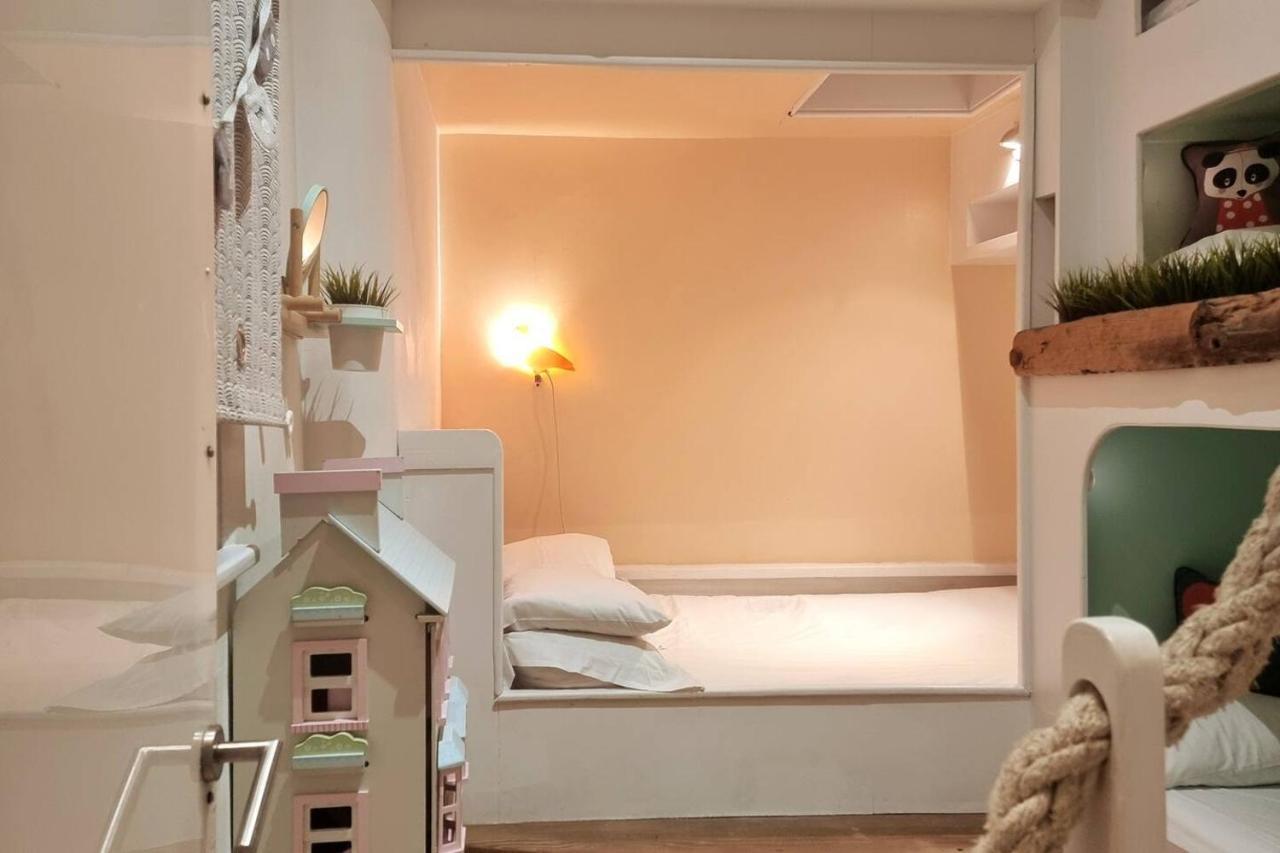 Quirky Seaside Family Cottage Walk To The Waves! برايتون المظهر الخارجي الصورة